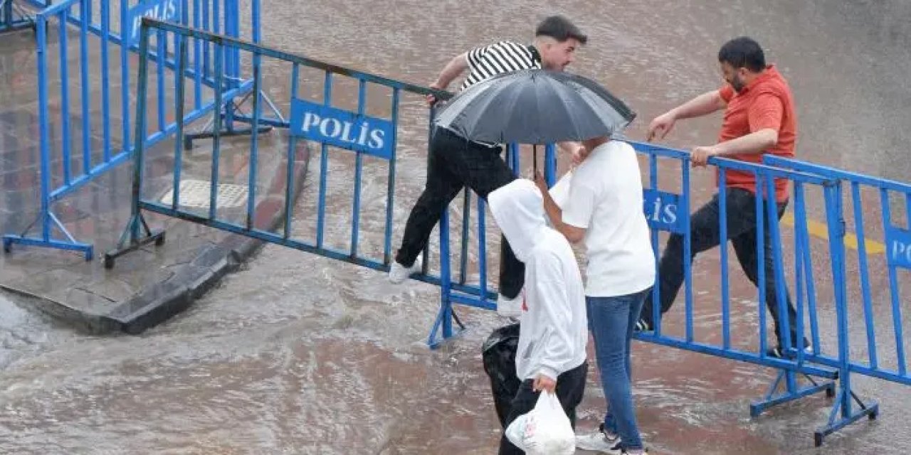 Erzurum’da bir anda bastırdı! Vatandaşlar kaçacak yer aradı