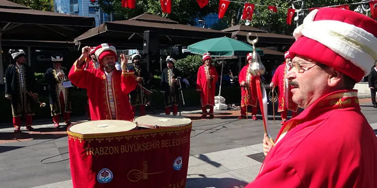 Trabzon'un fethinin 563. yıl dönümü coşkuyla kutlandı