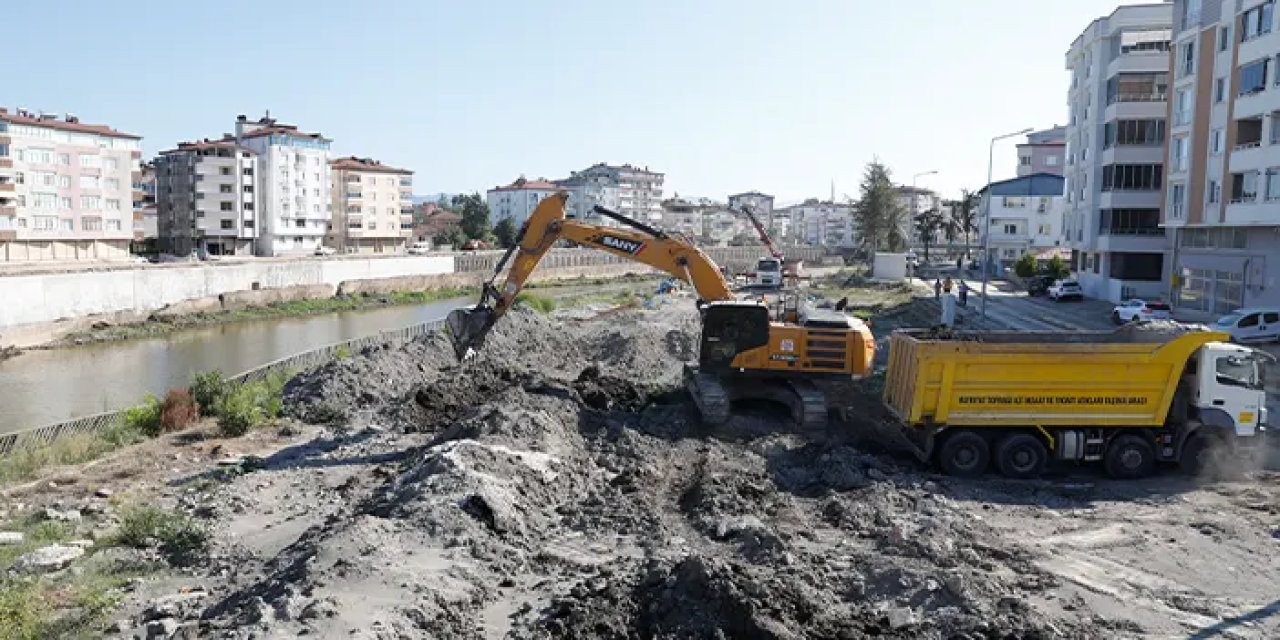 Samsun'da Terme Çayı'nın yatağı genişletiliyor