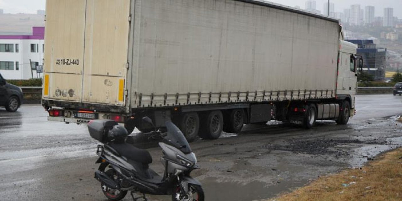 Samsun'da geri geri giden tır motosiklete çarptı! 1 yaralı