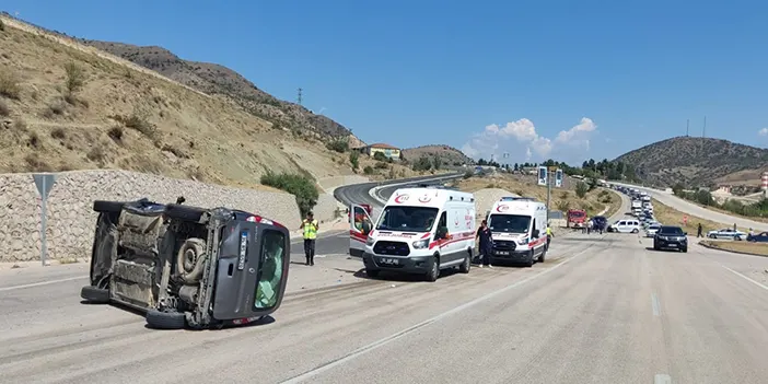 Amasya'da iki araç çarpıştı! 4 yaralı