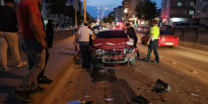 Çorum'da feci kaza! 3 yaralı