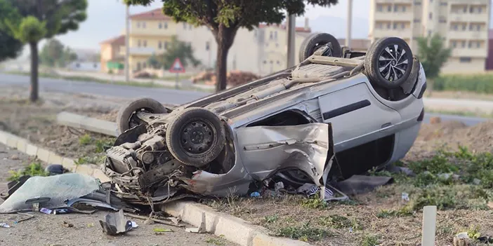 Afyonkarahisar'da trafik kazası! 2 Yaralı