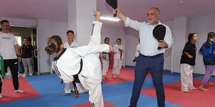 Samsun çocuk ve gençlere spor sevgisi aşılıyor!