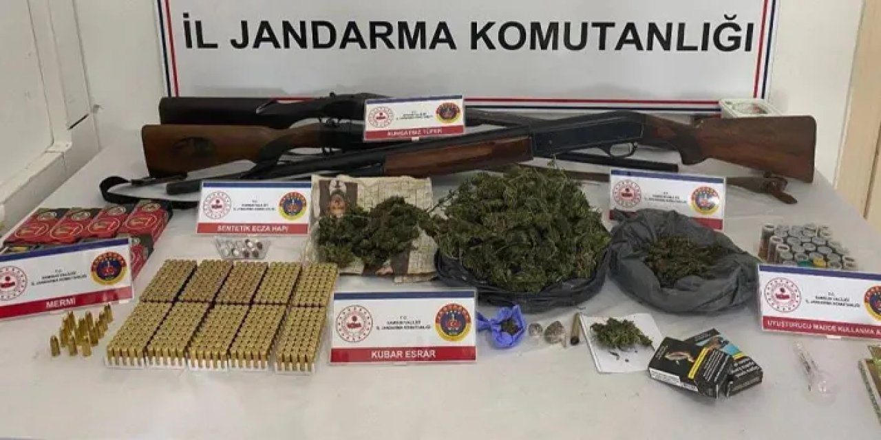 Samsun’da jandarmadan operasyon! Uyuşturucu ve silah yakalandı