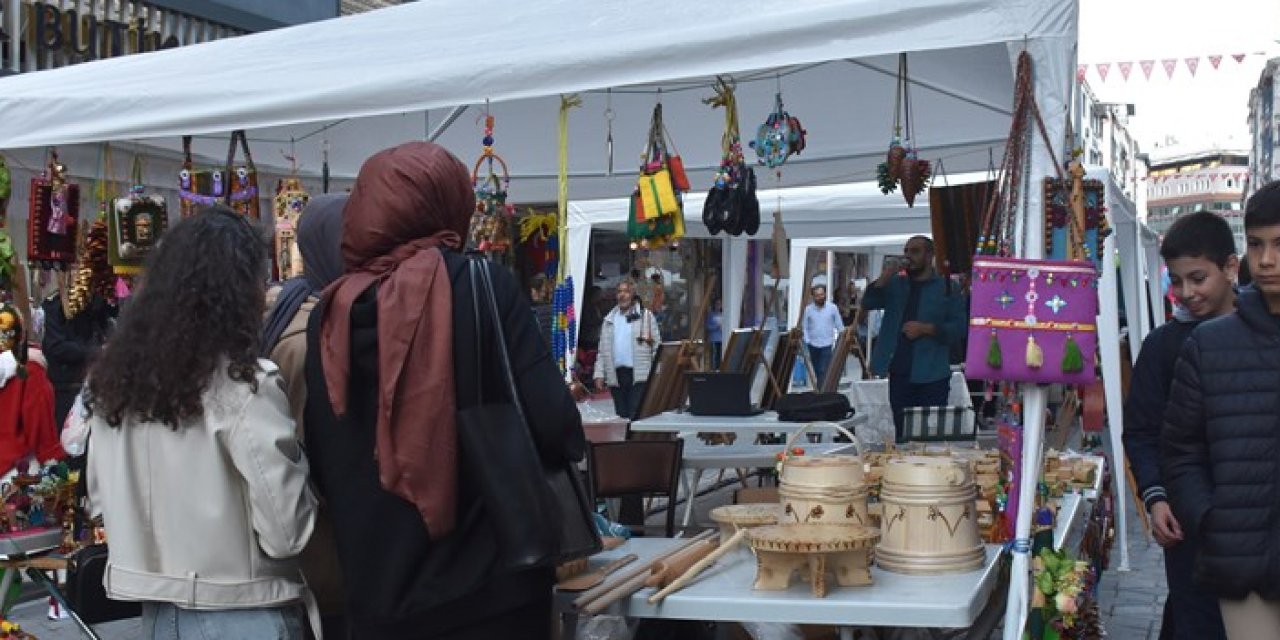 Gümüşhane'nin yöresel ürünlerinin tanıtıldığı festival başladı