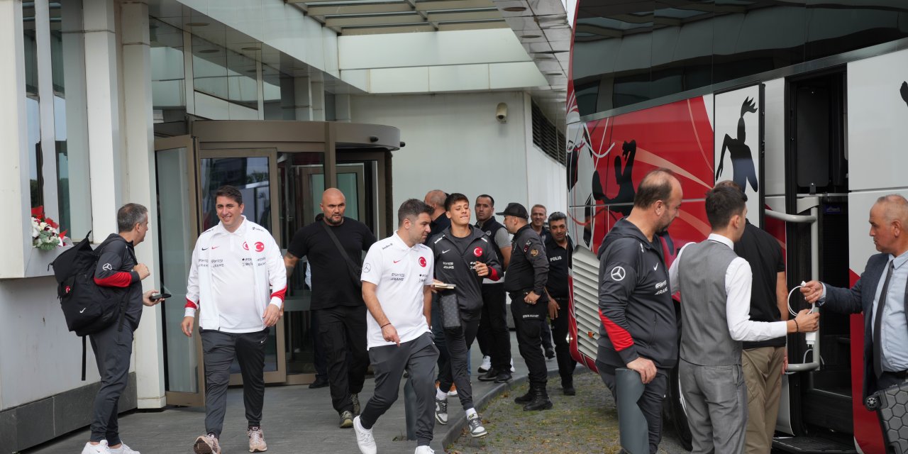 A Milli Futbol takımı  Samsun'dan ayrıldı