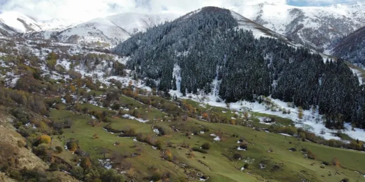 Artvin’de sonbahar ve kış aynı karede!