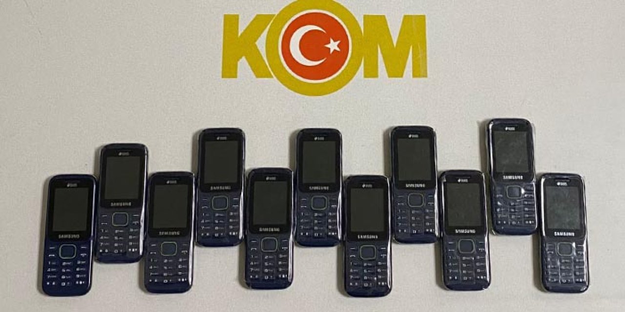 Samsun'da kaçak cep telefonu operasyonu: 2 şüpheli gözaltında