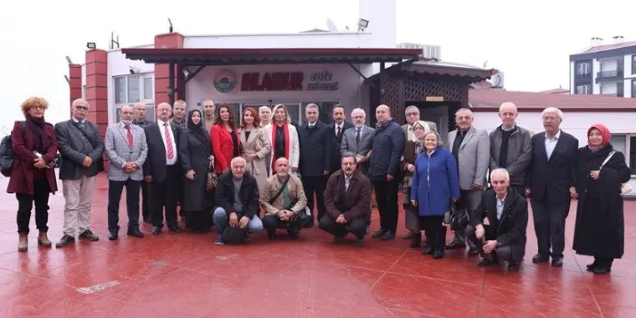 Samsun İlkadım Belediye Başkanı Kurnaz yazarlarla bir araya geldi