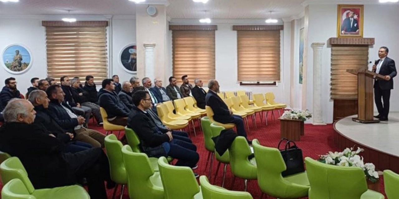 Bayburt’ta okul müdürlerine bilim fuarları bilgilendirmesi