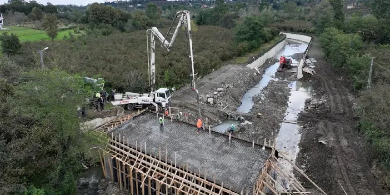 Samsun’da yıkılan köprünün yerine yenisi yapılıyor