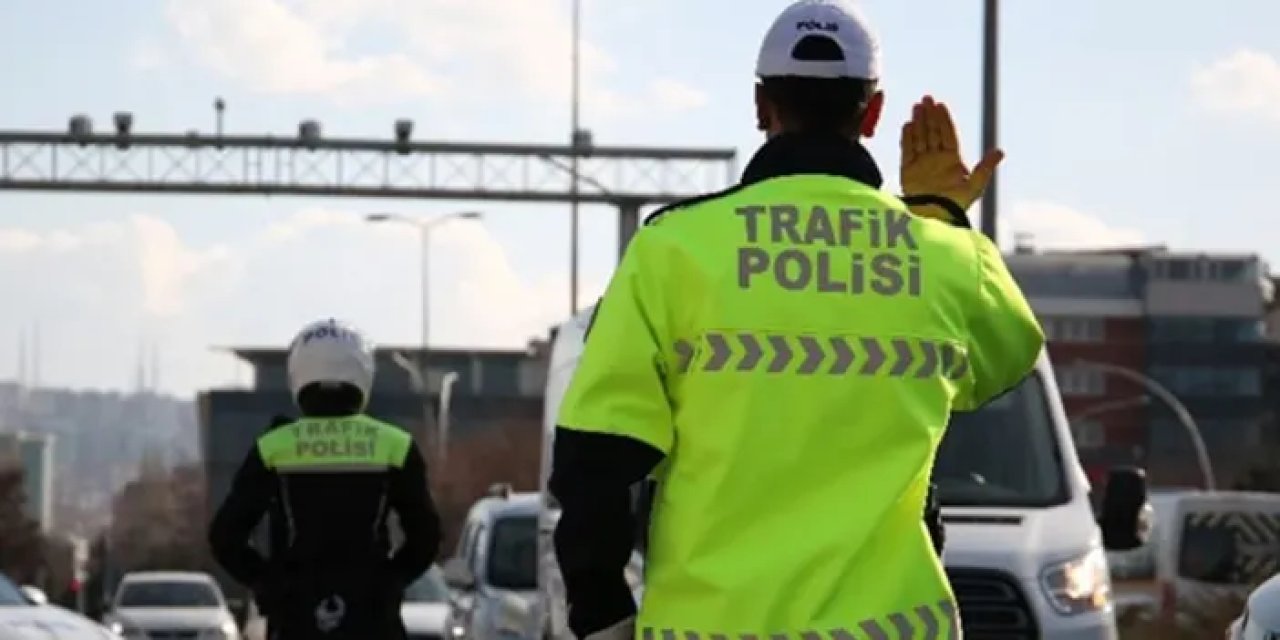 Trafik ekiplerinden sıkı takip! Milyonlarca araç denetlendi