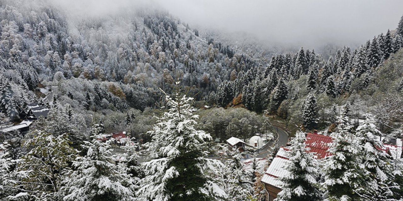 Ayder Yaylası’nda kar büyüsü: Rize’nin zirveleri beyaza büründü