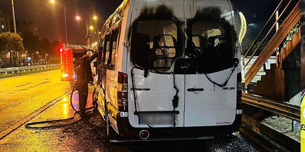 Giresun’da yolcu minibüsünde yangın paniği! Yolcular son anda tahliye edildi