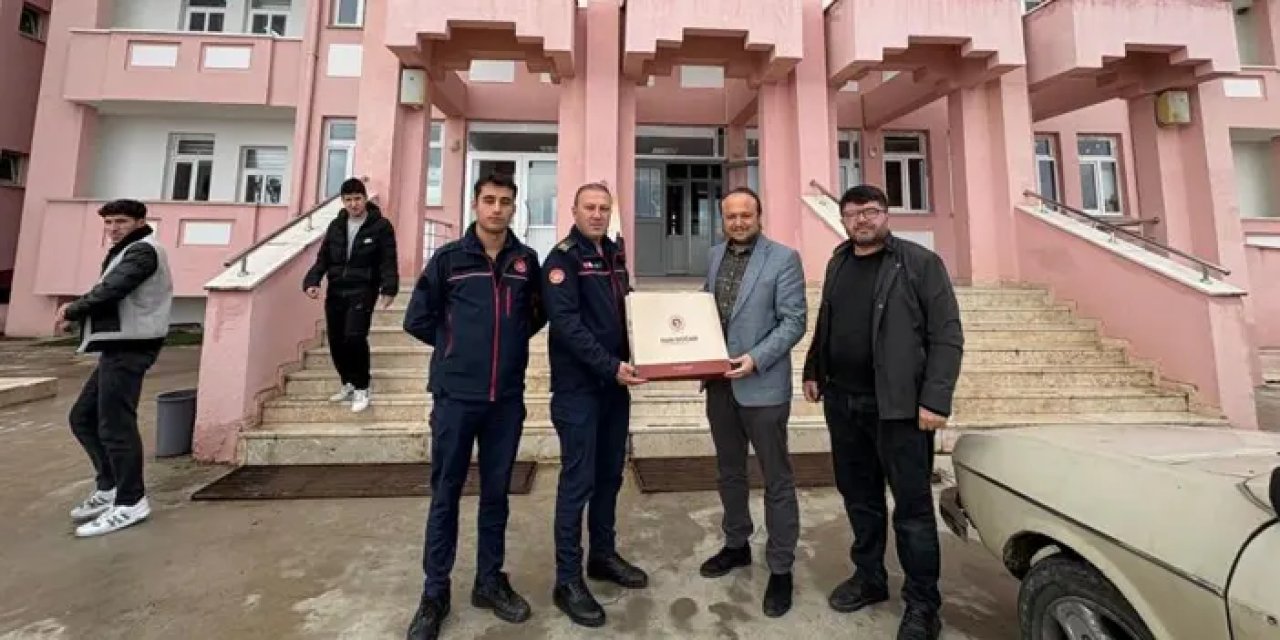 Samsun Belediye Başkanı Doğan’dan öğretmenlere hediye