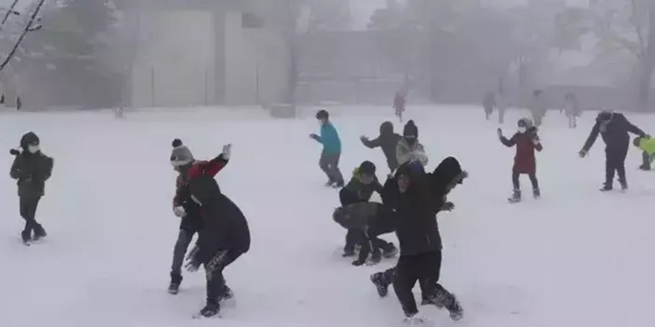 Artvin’de kar nedeniyle eğitime ara!