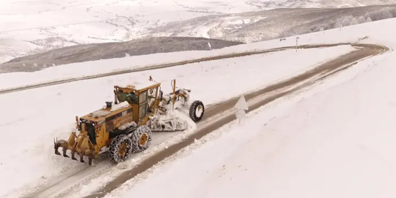 Samsun’da karla mücadele sürüyor! Ekipler sahada