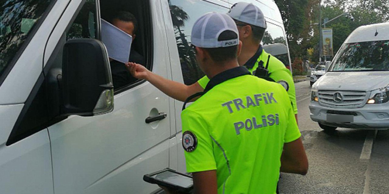 Samsun Bafra’da okul servislerine kış denetimi yapıldı!