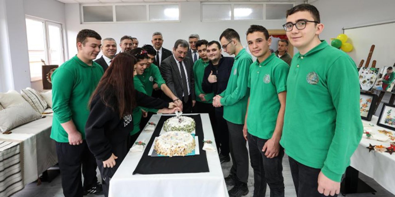 Samsun Valisi’nden Özel Eğitim Meslek Okulu’na anlamlı ziyaret