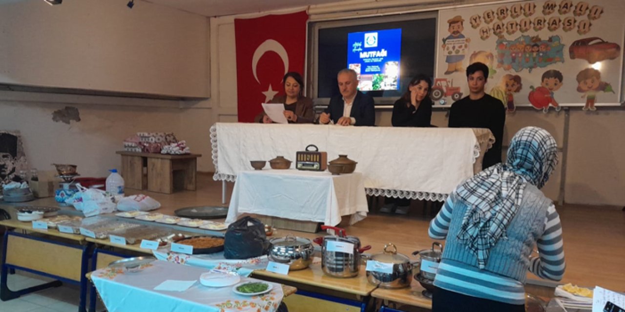 Samsun'da veliler yemek yarışmasında hünerlerini sergiledi