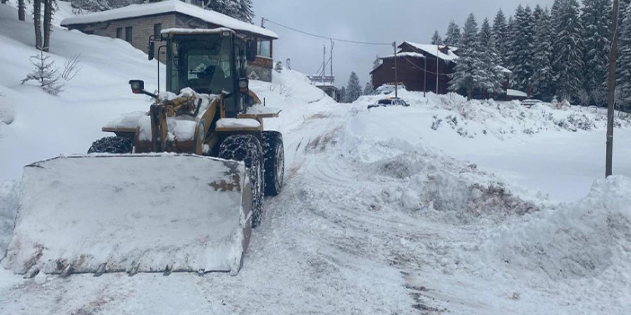 Ordu’da yoğun kar yağışı: 992 kilometre yol ulaşıma açıldı!