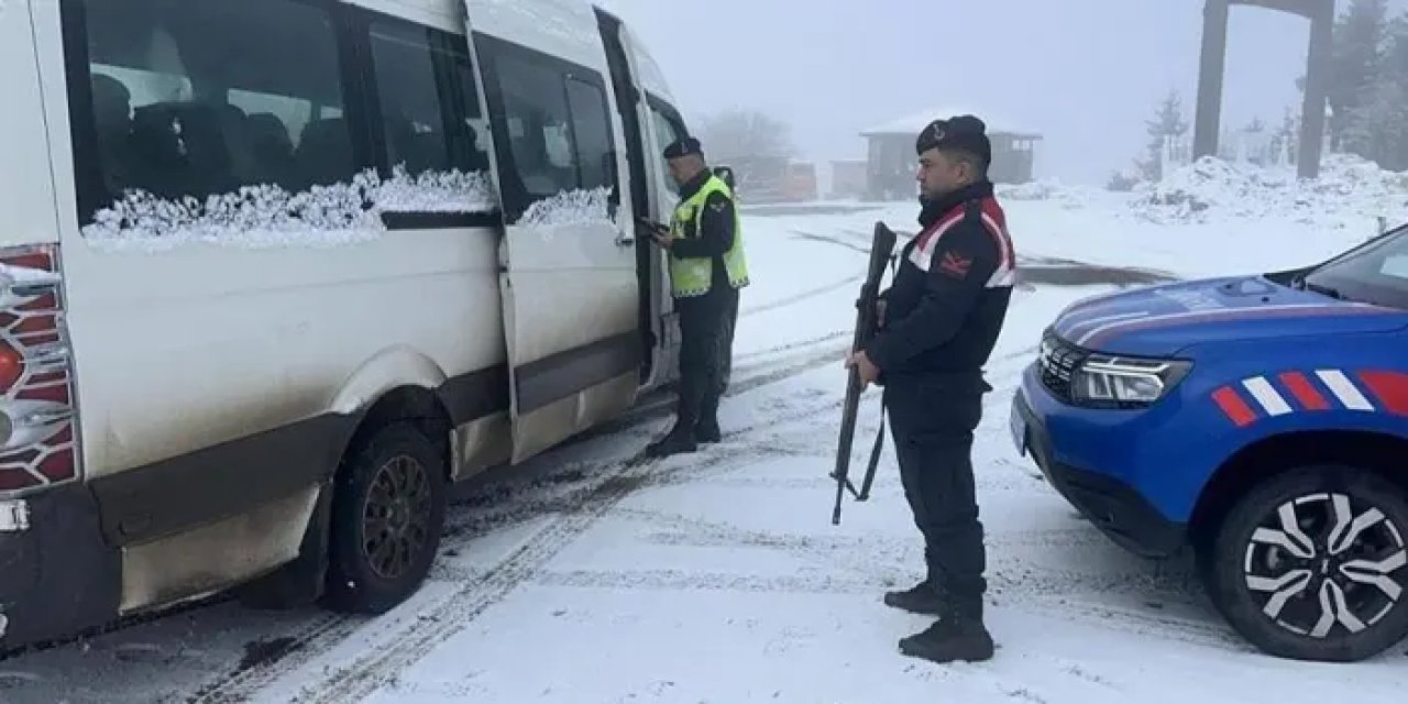 Artvin’de düzensiz göçmenlere operasyon! 16 kişi yakalandı