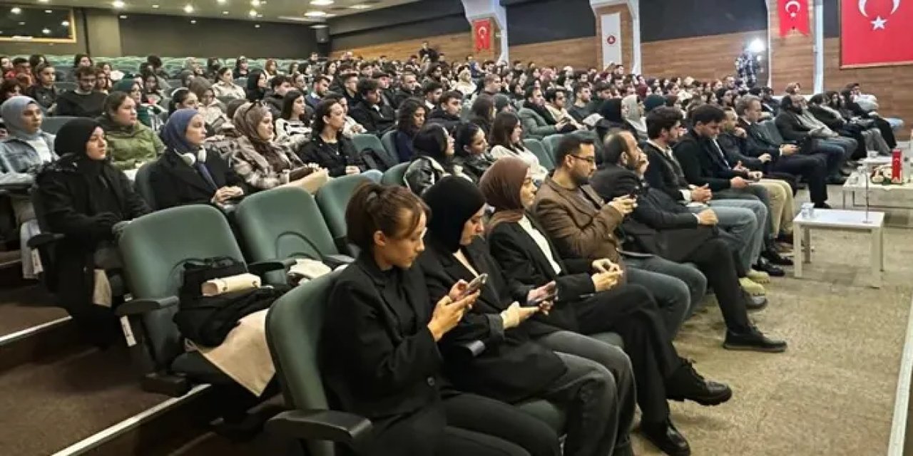 Samsun’da öğrencilere dezenformasyon konferansı! “Bilinç aşılamayı amaçlıyoruz”