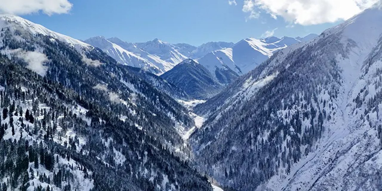 Rize'de Ayder Yaylası ve Kaçkar Dağları beyaza büründü