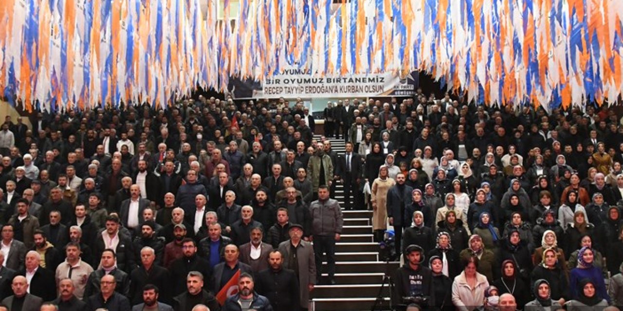 AK Parti Genel Başkan Yardımcısı Demiröz Gümüşhane'de konuştu