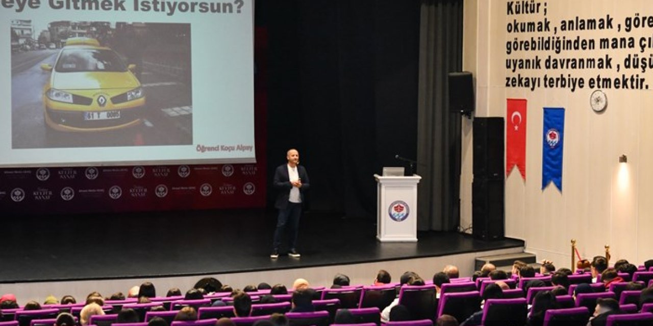 Trabzon'da "disiplinli çalışma ve motivasyon" semineri