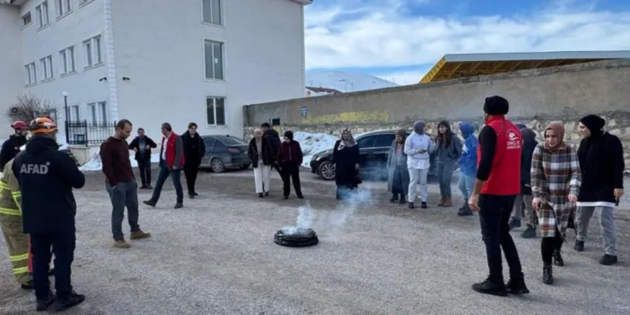 Bayburt’ta personele Afet Farkındalık Eğitimi verildi