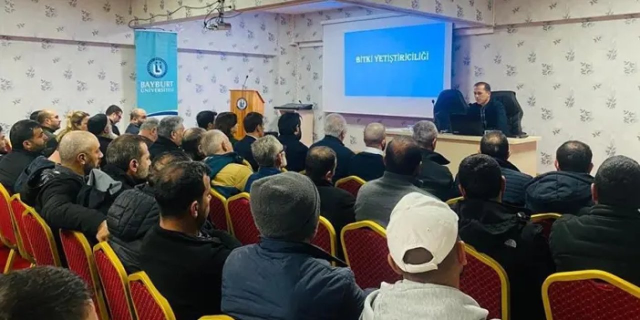 Bayburt’ta çiftçiler panelde bir araya geldi!