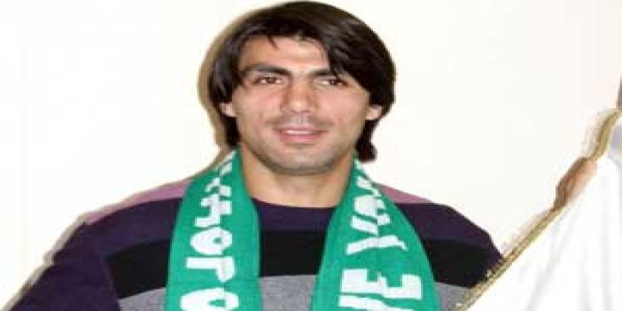 Konyaspor Ceyhun'u gönderdi