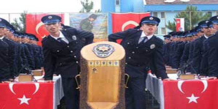 Polislere TS Clup'tan hediye