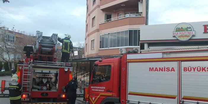 Mansia'da iş yerinde yangın paniği