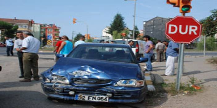 Ordu'dan Giresun'a giderken kaza geçirdiler, 4 yaralı. 16 Ağustos 2018