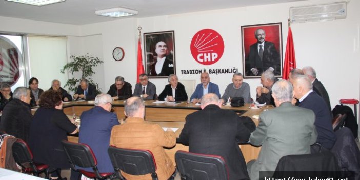 Trabzon'da CHP anayasayı tartıştı