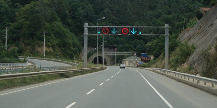 Rize-Trabzon yolunda heyelan tehlikesi