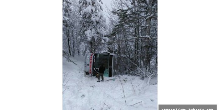 Otobüs uçuruma yuvarlandı