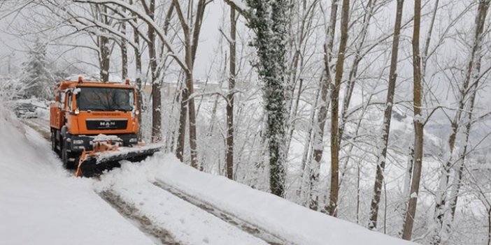 Doğu Karadeniz’de 615 mahalle ve köy yolu ulaşıma kapalı