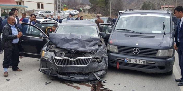 Gümüşhane'de bakan konvoyunda kaza