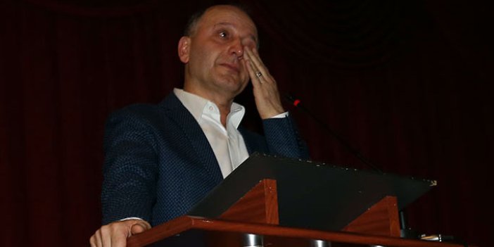 Muharrem Usta gözyaşlarını tutamadı