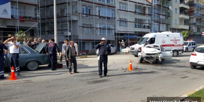 Ünye'de trafik kazası: 2 yaralı