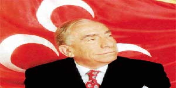 Türkeş mezarı başında anıldı