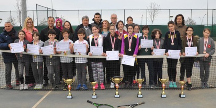 Trabzon'da tenis il birinciliği yapıldı