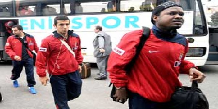 Trabzonspor tam kadro Sivas'ta