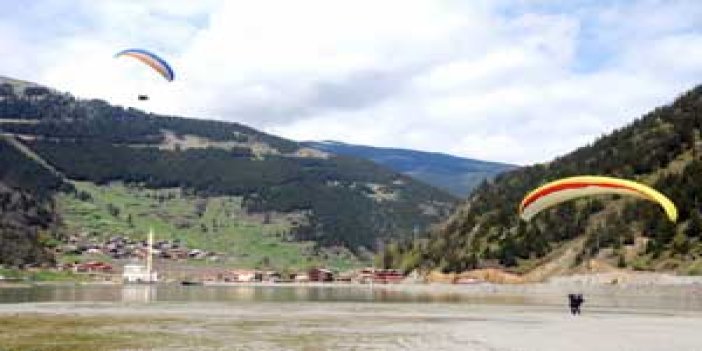 Uzungölde kolbastı oynandı