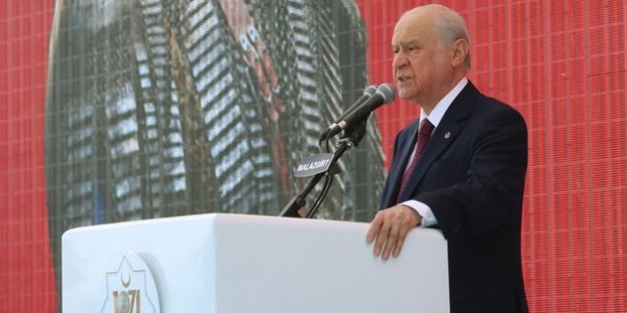 Bahçeli: Düşmandan kaçmayız dövizden korkmayız