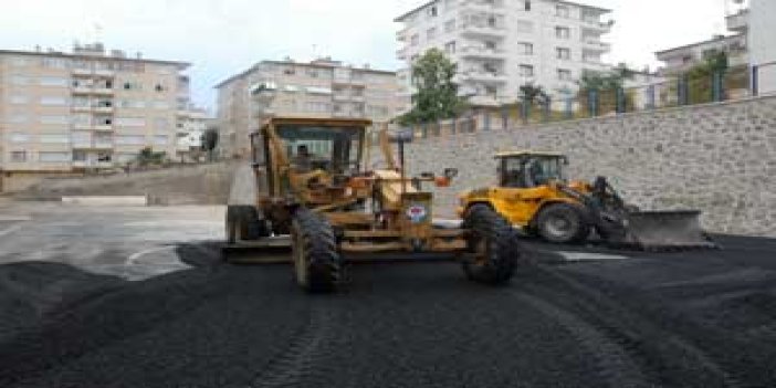 Trabzon'da asfaltlama işlemi